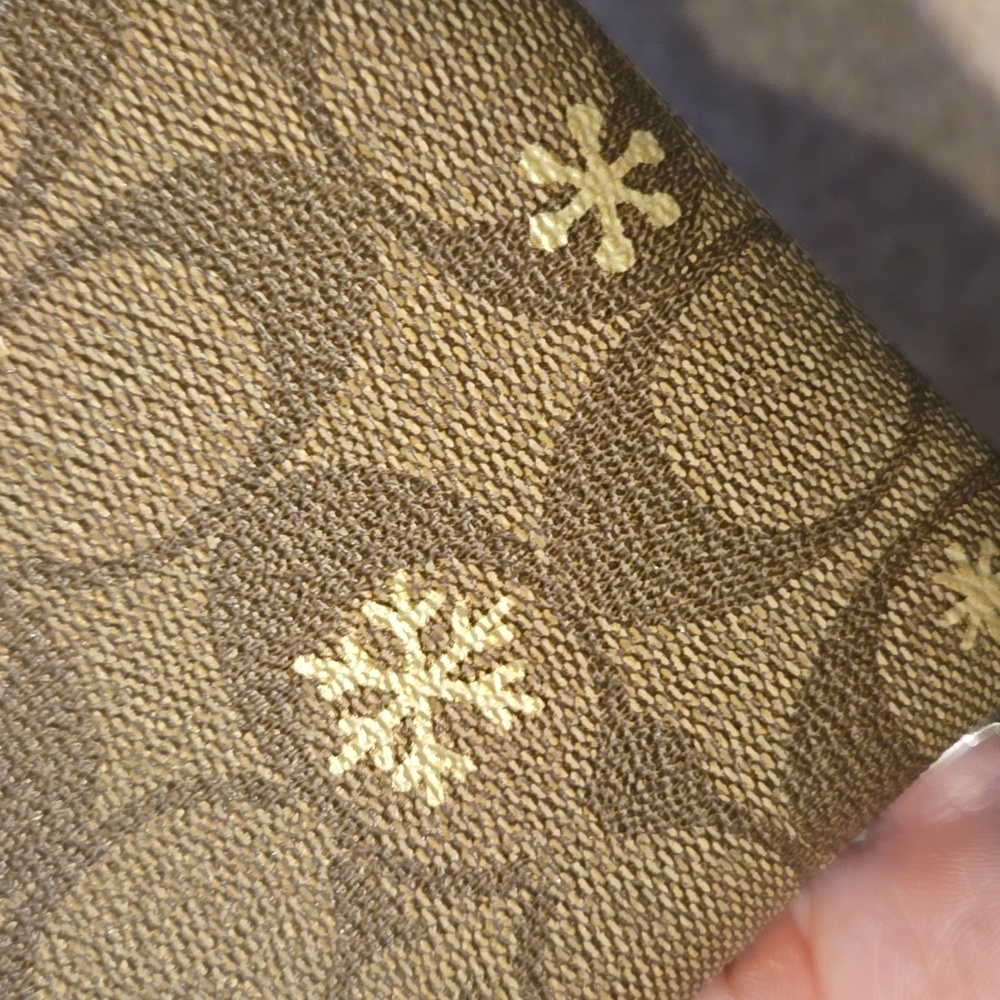 Coach Stylish Brown/Tan Signature Corner Zip Wristlet With Snowflake Accent - Picture 3 of 10